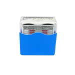 „Pooltester im blauen Kunststoffgehäuse mit transparenter Abdeckung. Sichtbar sind zwei Messkammern zur manuellen Wasseranalyse, beschriftet mit ‚Oxygen‘ und ‚pH‘ sowie entsprechenden Farbskalen zur Auswertung.